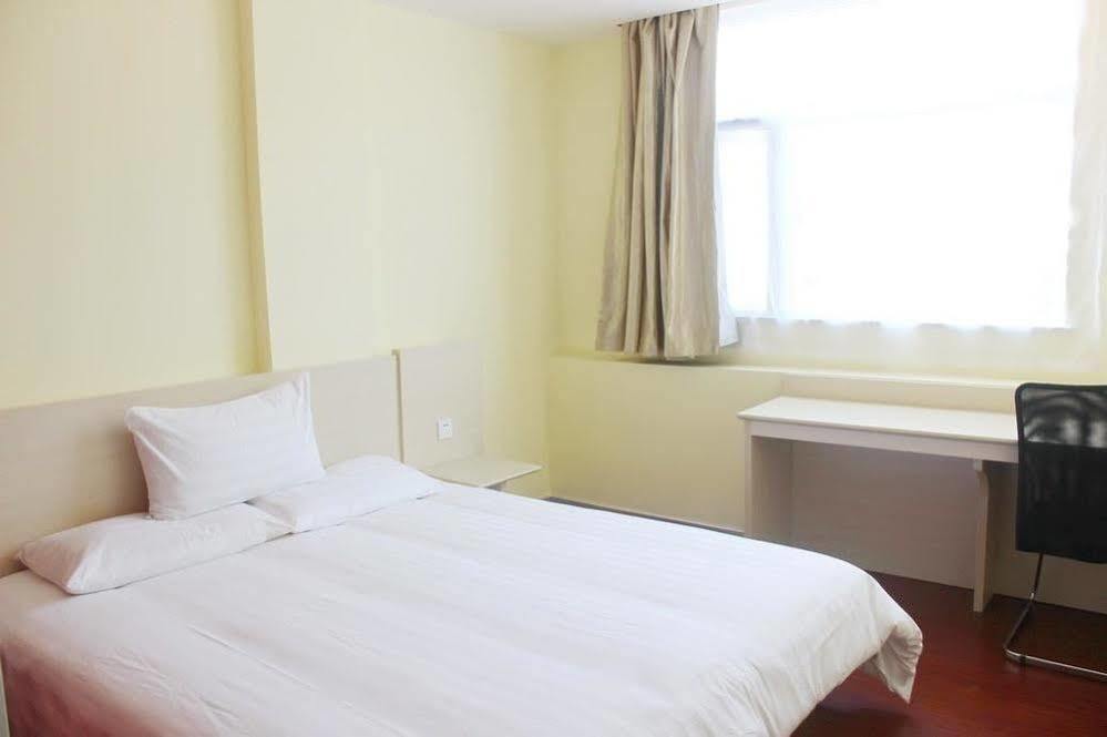 Hanting Hotel Yibin Zhongshan Street Екстер'єр фото